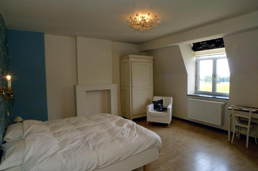 Hostellerie La Maison De Maitre Arbrefontaine Rom bilde